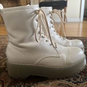 Steve Madden Betty boots
